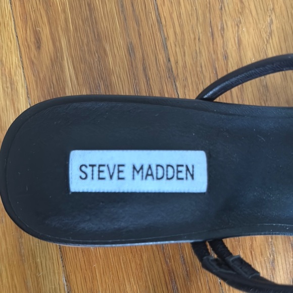 Steve Madden Black Assured Women's Sandals - Picture 2 of 13